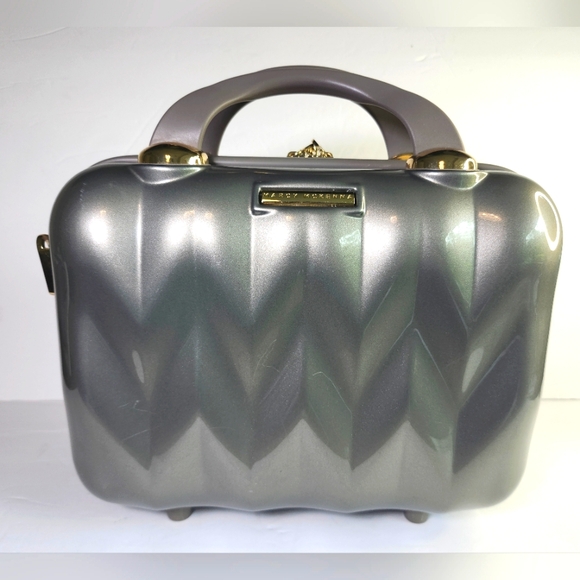 Marcy McKenna 2-in-1 Essential Milan Hardside Beauty Case Platinum-MISSING STRAP - Picture 1 of 7